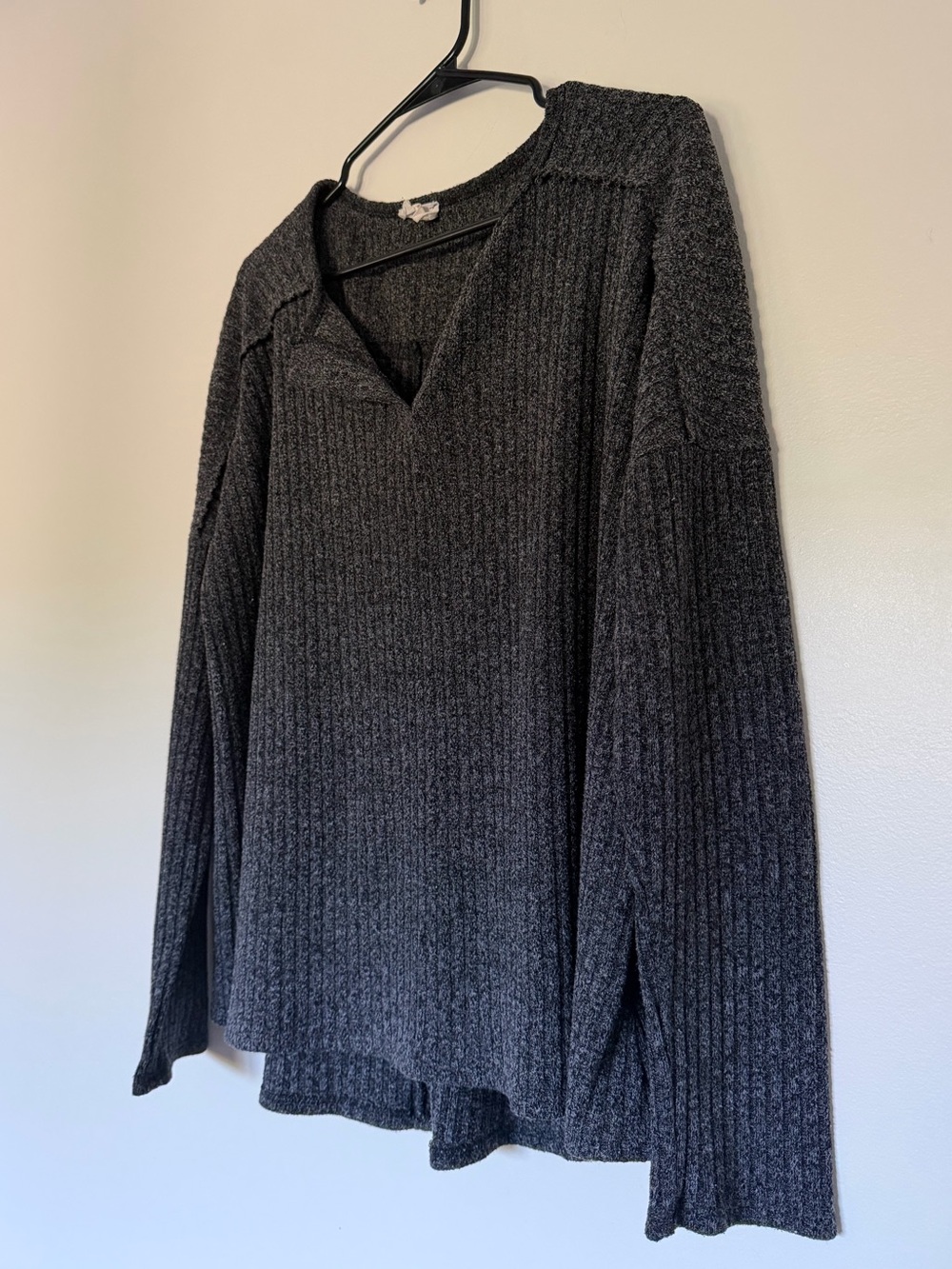 Woven Ribbed V-Neck Sweater - Charcoal Heather Gray